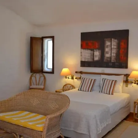 Pinhal- Beautiful Located In Quiet Area * 쿼테이라