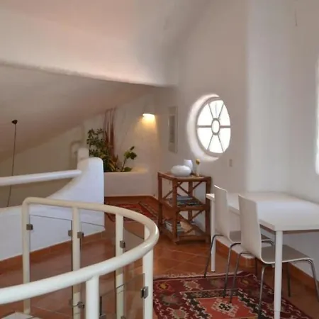 Pinhal- Beautiful Located In Quiet Area Quarteira