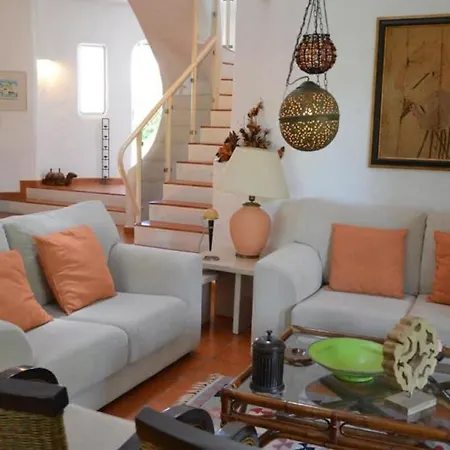 Pinhal- Beautiful Located In Quiet Area Quarteira