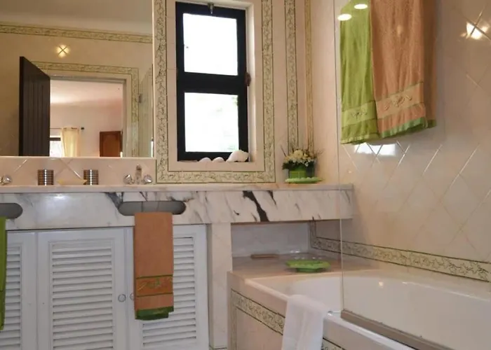 Ferienhaus Pinhal- Beautiful Located In Quiet Area *